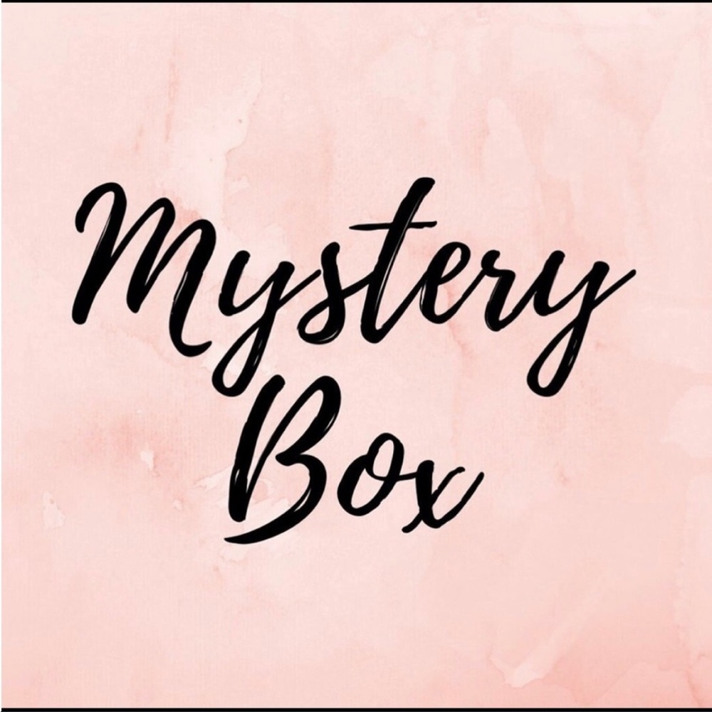 Lululemon Everywhere Belt Bag Bundle Mystery Box